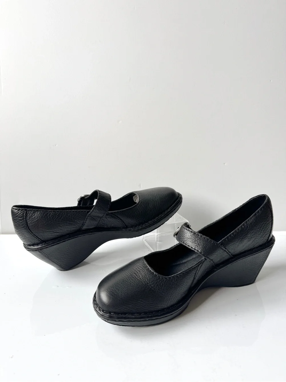 Born Black Pebbled Leather Comfort Mary Jane Mid-Wedge Heel Shoes Size 8.5M
